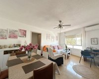 Вторичное жилье - Apartment / Duplex - Torrevieja - Торревьеха