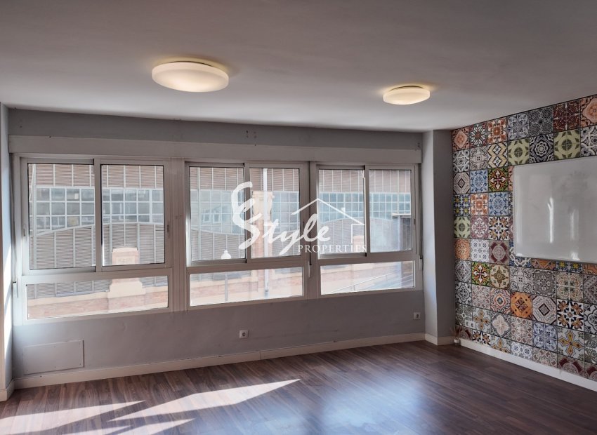 Вторичное жилье - Commercial - Alicante - Center