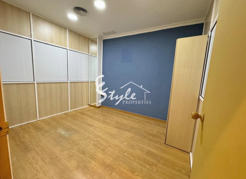 Вторичное жилье - Commercial premises / Commercial unit / Retail space - Гуардамар дель Сегура - Guardamar del Seguras*