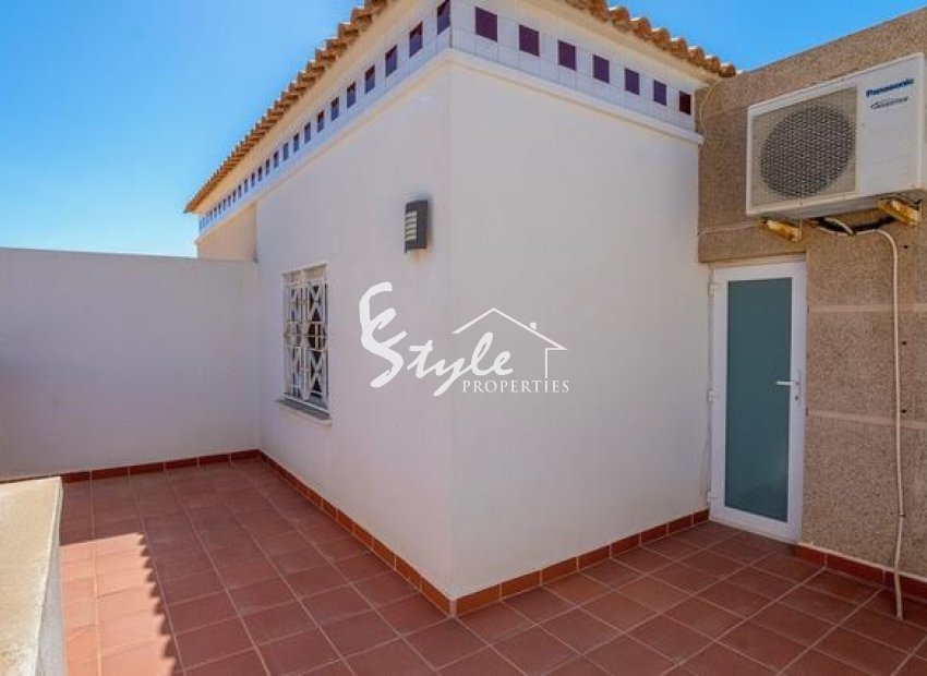 Вторичное жилье - Commercial - Torrevieja - Торревьеха