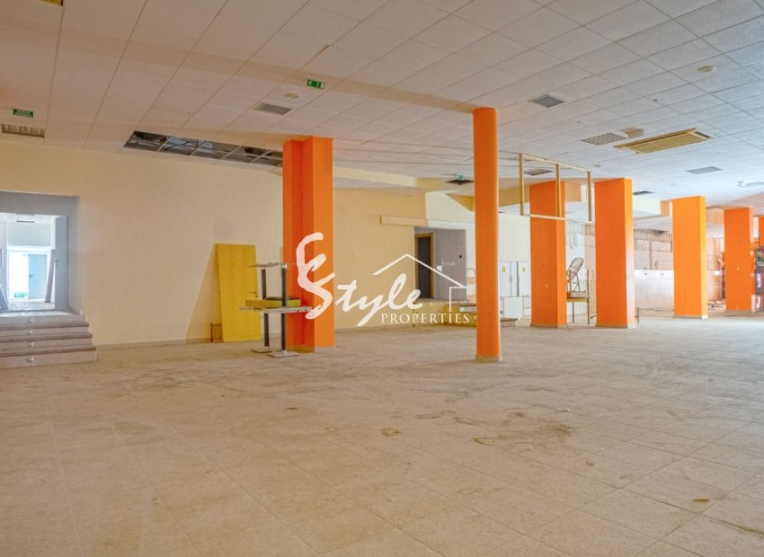Вторичное жилье - Commercial - Torrevieja - Торревьеха