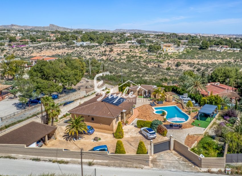 Вторичное жилье - Finca Country Property - Crevillente