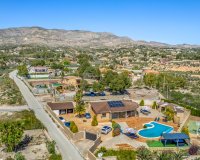 Вторичное жилье - Finca Country Property - Crevillente