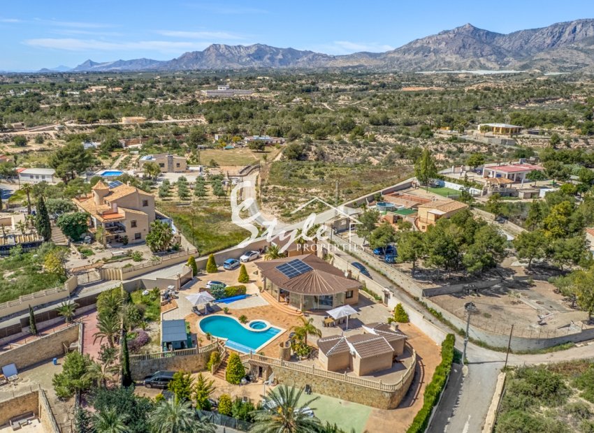 Вторичное жилье - Finca Country Property - Crevillente