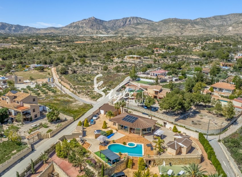 Вторичное жилье - Finca Country Property - Crevillente