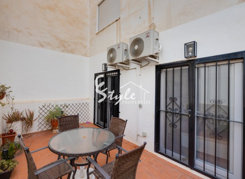Вторичное жилье - Квартира - Torrevieja - calle Torreviejensen Ausentes