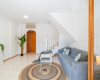 Вторичное жилье - Квартира - Torrevieja - La Siesta - El Salado - Torreta