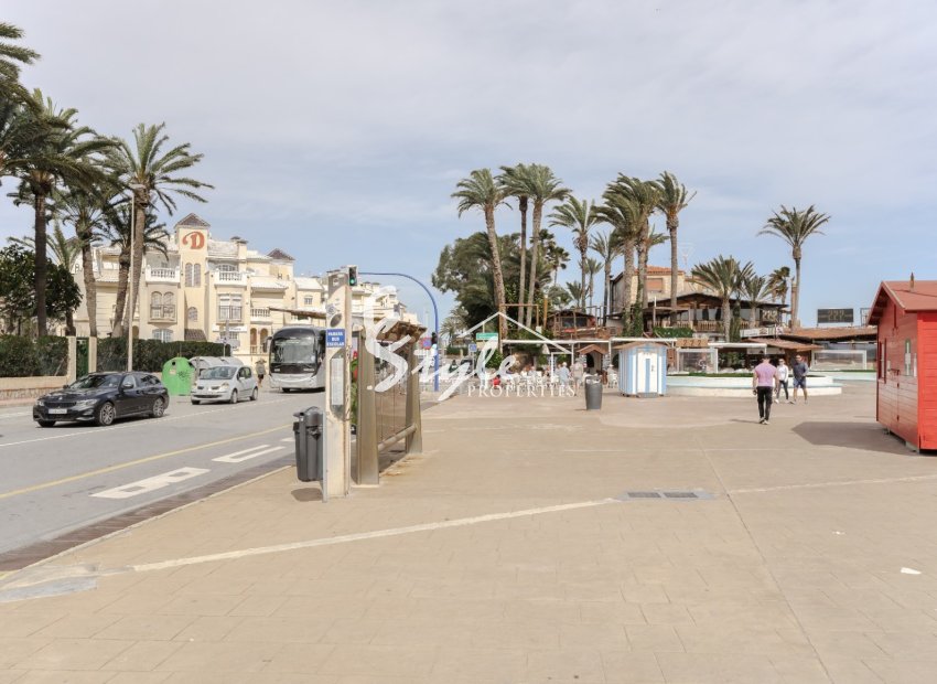 Вторичное жилье - Квартира - Torrevieja - Playa de los Locos