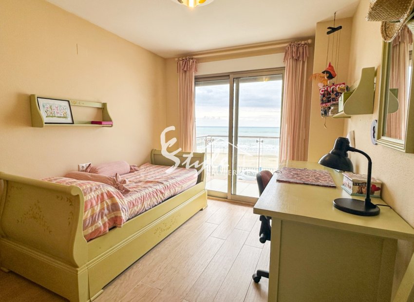 Вторичное жилье - Квартира - Torrevieja - Playa de los Locos