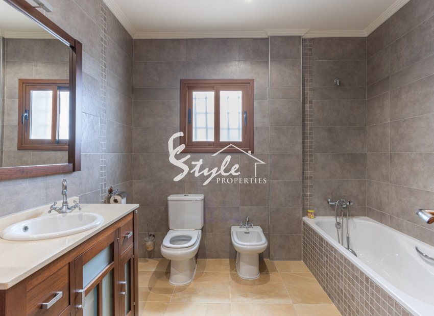 Вторичное жилье - Semi - Detached Villa - LOS MONTESINOS - La Herada