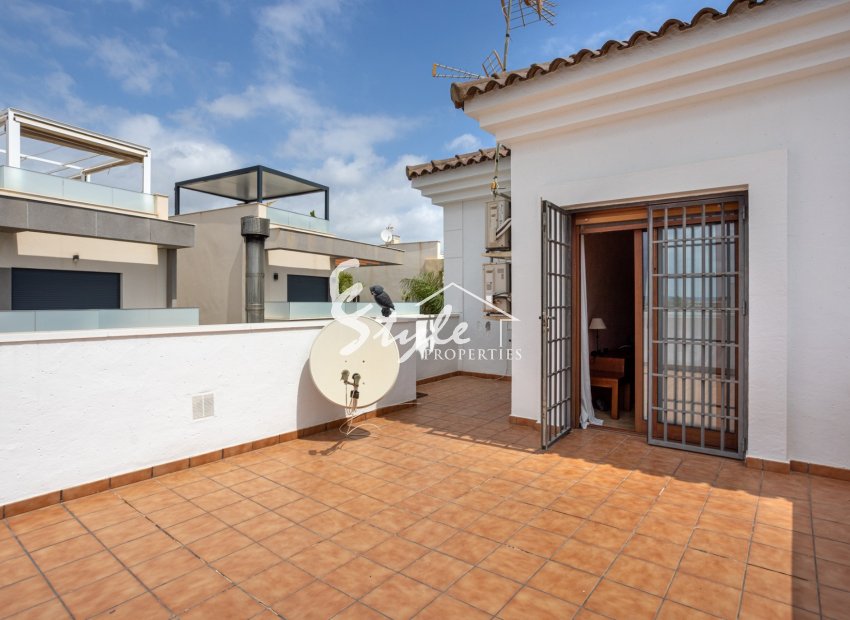 Вторичное жилье - Semi - Detached Villa - LOS MONTESINOS - La Herada