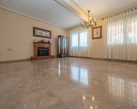 Вторичное жилье - Semi - Detached Villa - Torrevieja - El Chaparral