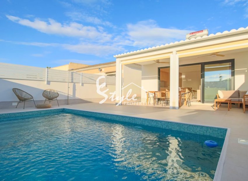 Вторичное жилье - Semi-Detached Villa - Torrevieja - Торревьеха