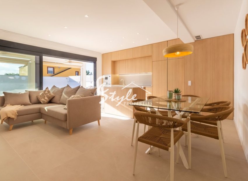 Вторичное жилье - Semi-Detached Villa - Torrevieja - Торревьеха