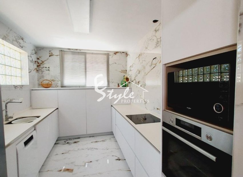 Вторичное жилье - Вилла - Кампоамор