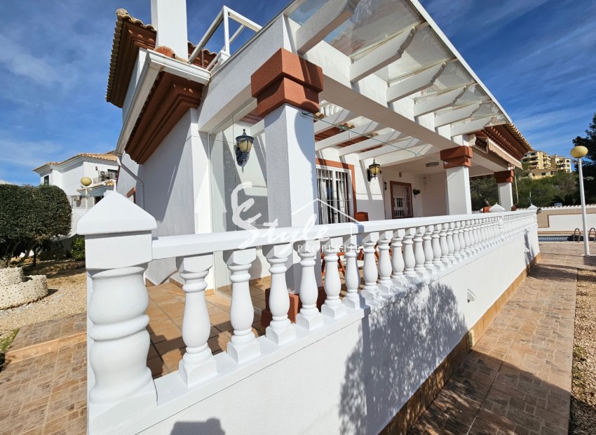 Вторичное жилье - Вилла - Кампоамор