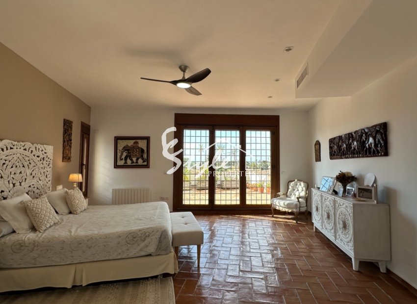 Вторичное жилье - Вилла - Кампоамор