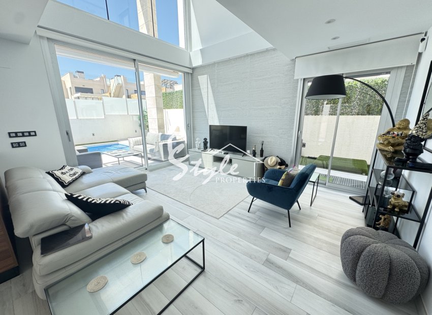 Вторичное жилье - Вилла - Lomas de Cabo Roig - Ломас де Кабо Роиг