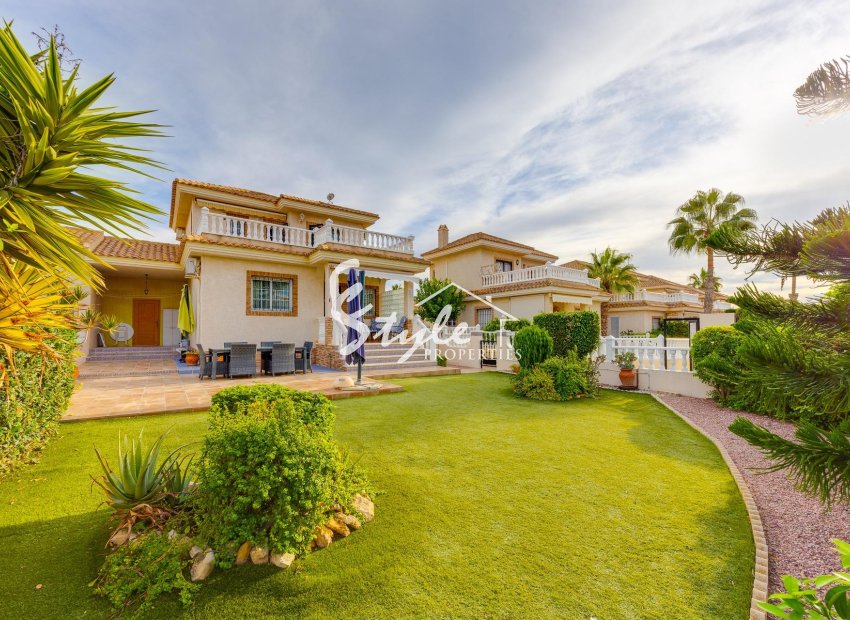 Вторичное жилье - Вилла - Orihuela-Costa - Лос Дольсес