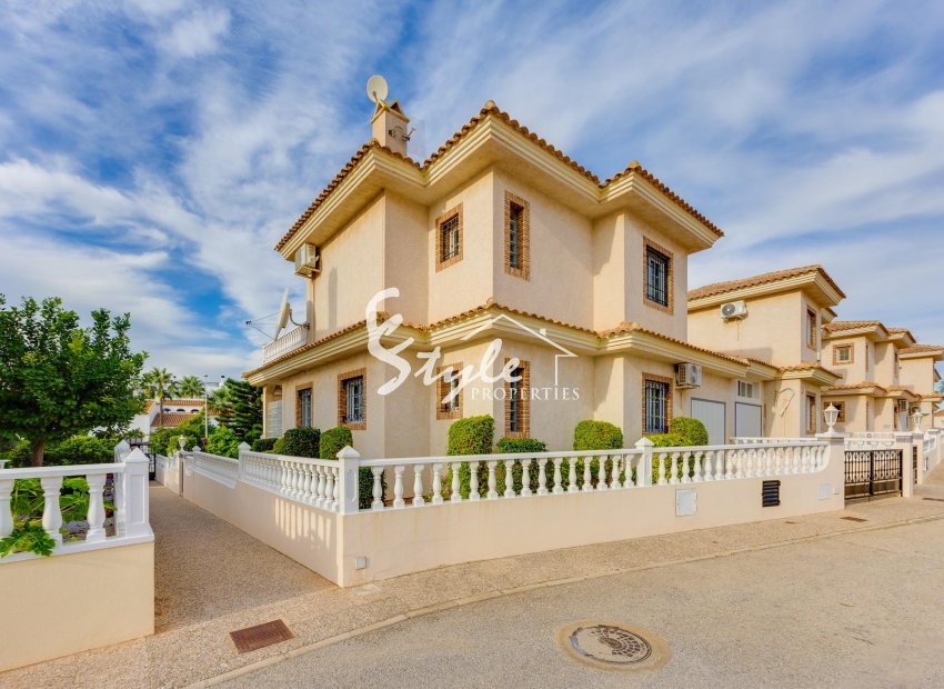 Вторичное жилье - Вилла - Orihuela-Costa - Лос Дольсес