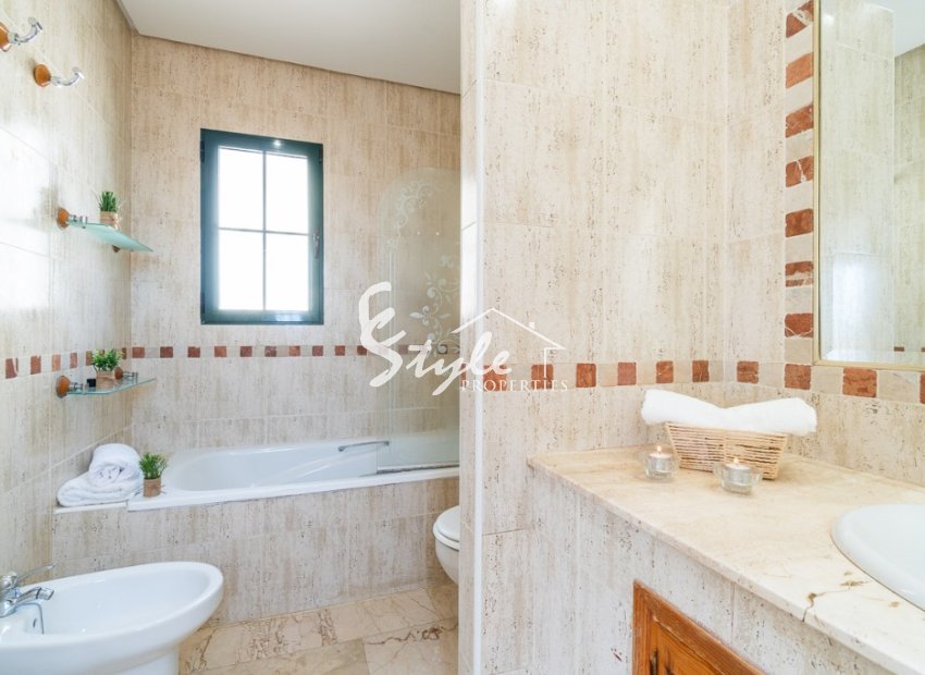 Вторичное жилье - Вилла - Orihuela-Costa - Вилламартин