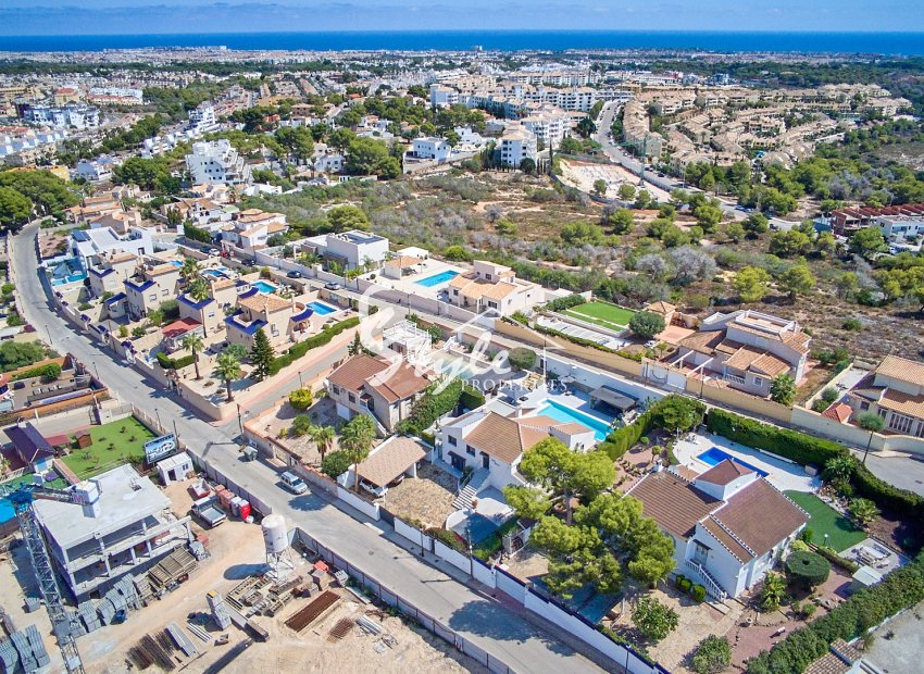 Вторичное жилье - Вилла - Orihuela-Costa - Вилламартин