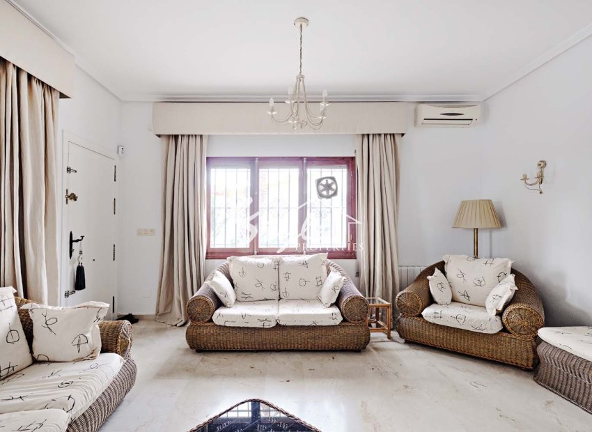 Вторичное жилье - Вилла - Пинар де Камповерде - Pinar De Campoverde