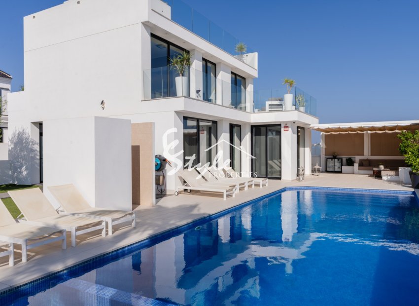 Вторичное жилье - Вилла - Сьюдад Кесада - Ла Марина