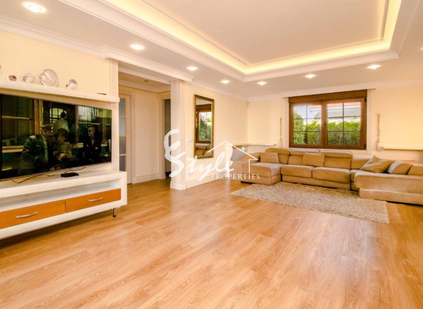 Вторичное жилье - Вилла - Сьюдад Кесада