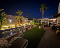 Вторичное жилье - Вилла - Torrevieja - La Siesta - El Salado -  Torreta
