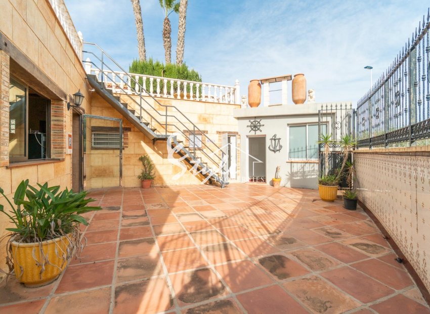 Вторичное жилье - Вилла - Torrevieja - Los altos