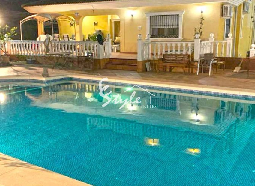 Вторичное жилье - Вилла - Torrevieja - Лос Балконес