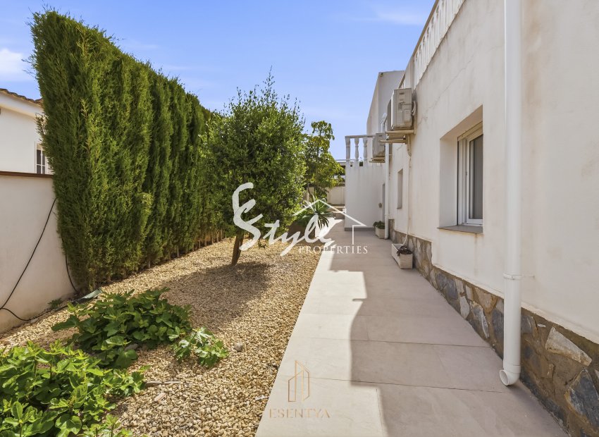 Вторичное жилье - Вилла - Torrevieja - Лос Балконес