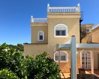 Вторичное жилье - Вилла - Torrevieja - Nueva Torrevieja - Aguas Nuevas