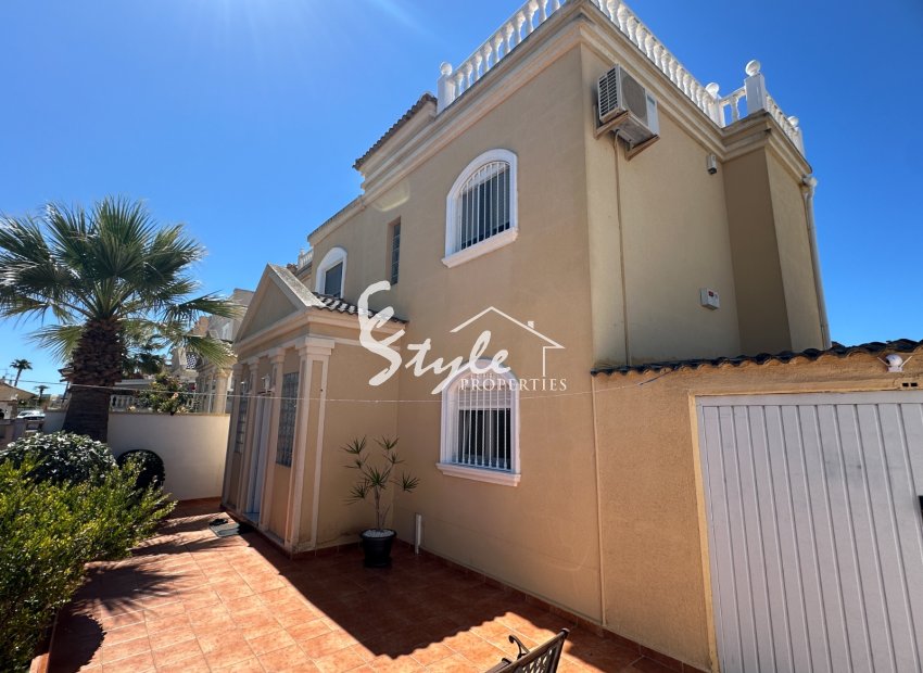 Вторичное жилье - Вилла - Torrevieja - Nueva Torrevieja - Aguas Nuevas