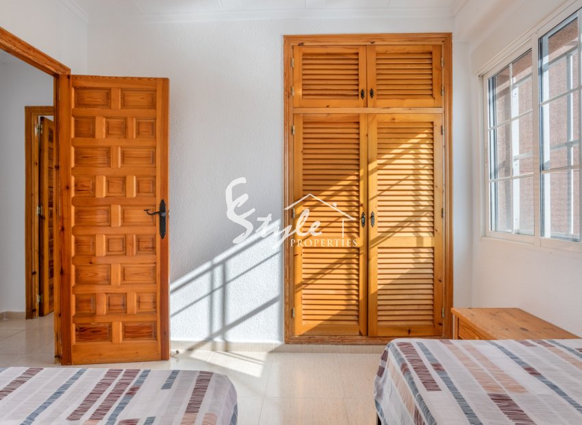 Вторичное жилье - Вилла - Torrevieja - Urbanización San Luis