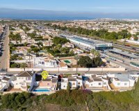 Вторичное жилье - Вилла - Torrevieja - Urbanización San Luis