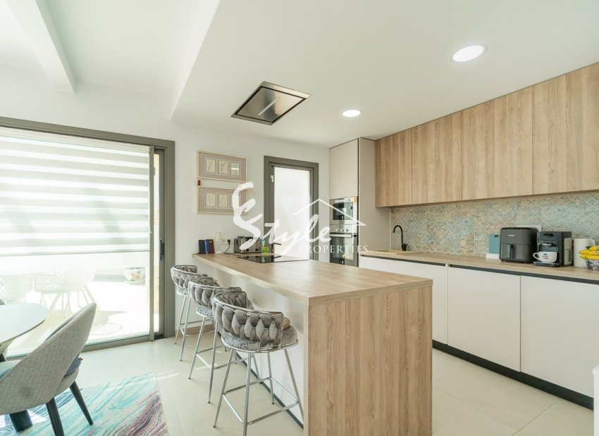 Вторичное жилье - Вилла - Villamartin, Orihuela Costa - Villamartin Golf