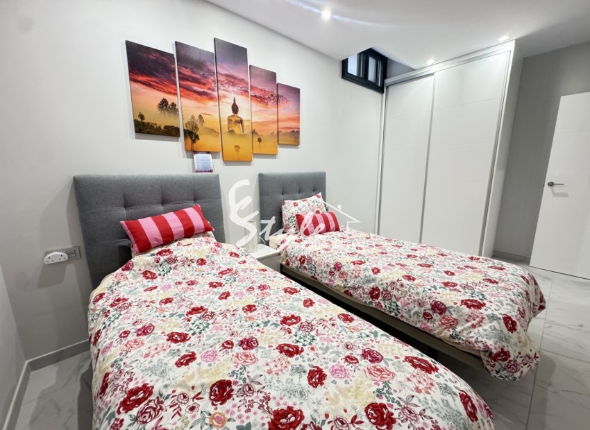 Вторичное жилье - Вилла - Villamartin, Orihuela Costa - Вилламартин