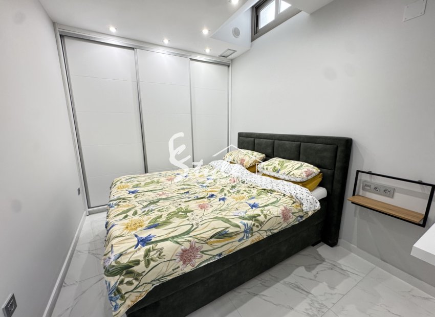 Вторичное жилье - Вилла - Villamartin, Orihuela Costa - Вилламартин