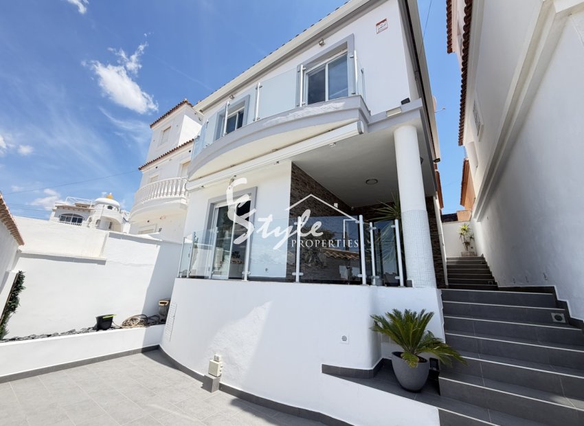 Вторичное жилье - Вилла - Villamartín - Вилламартин