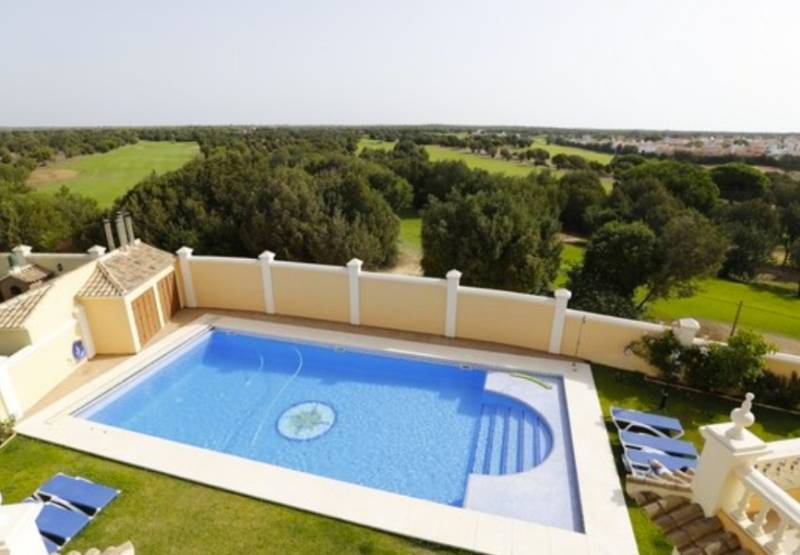 Рост продаж гольф недвижимости в Испании