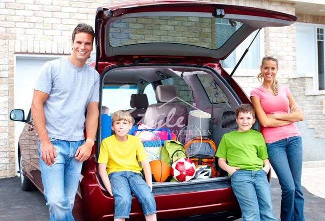 ​¿Está pensando trasladarse con su familia a la Costa Blanca?