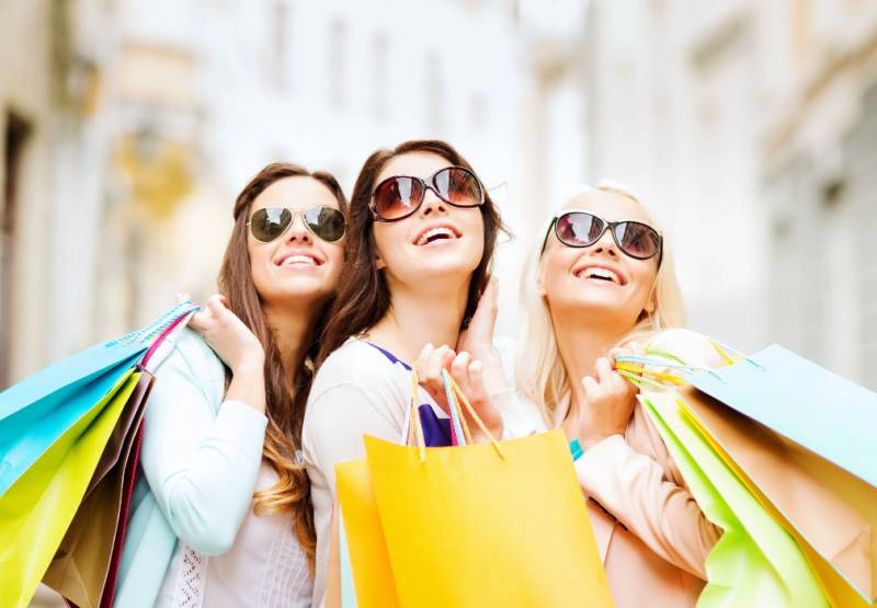 Llegan las rebajas a la Costa Blanca. ¡Nos vamos de compras!