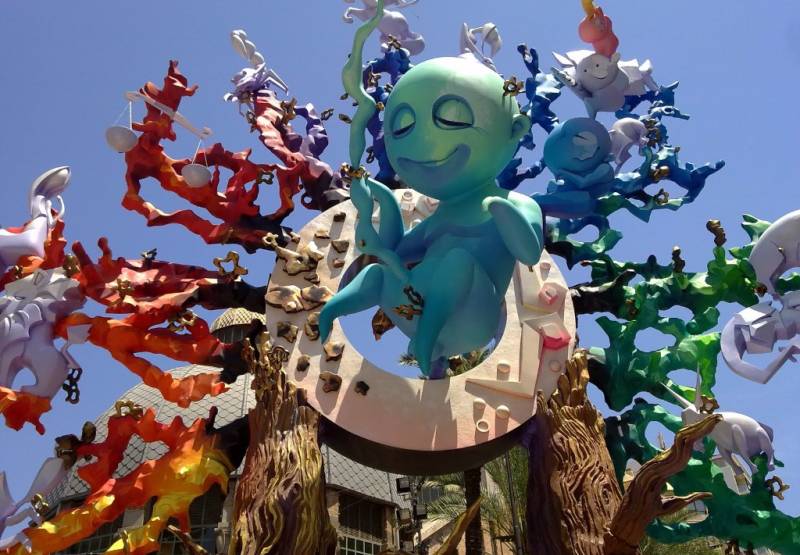 ​Alicante celebrates the arrival of summer with the Bonfires of San Juan