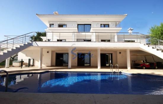 ​Property for sale in Villamartin near the golf, Costa Blanca, Spain