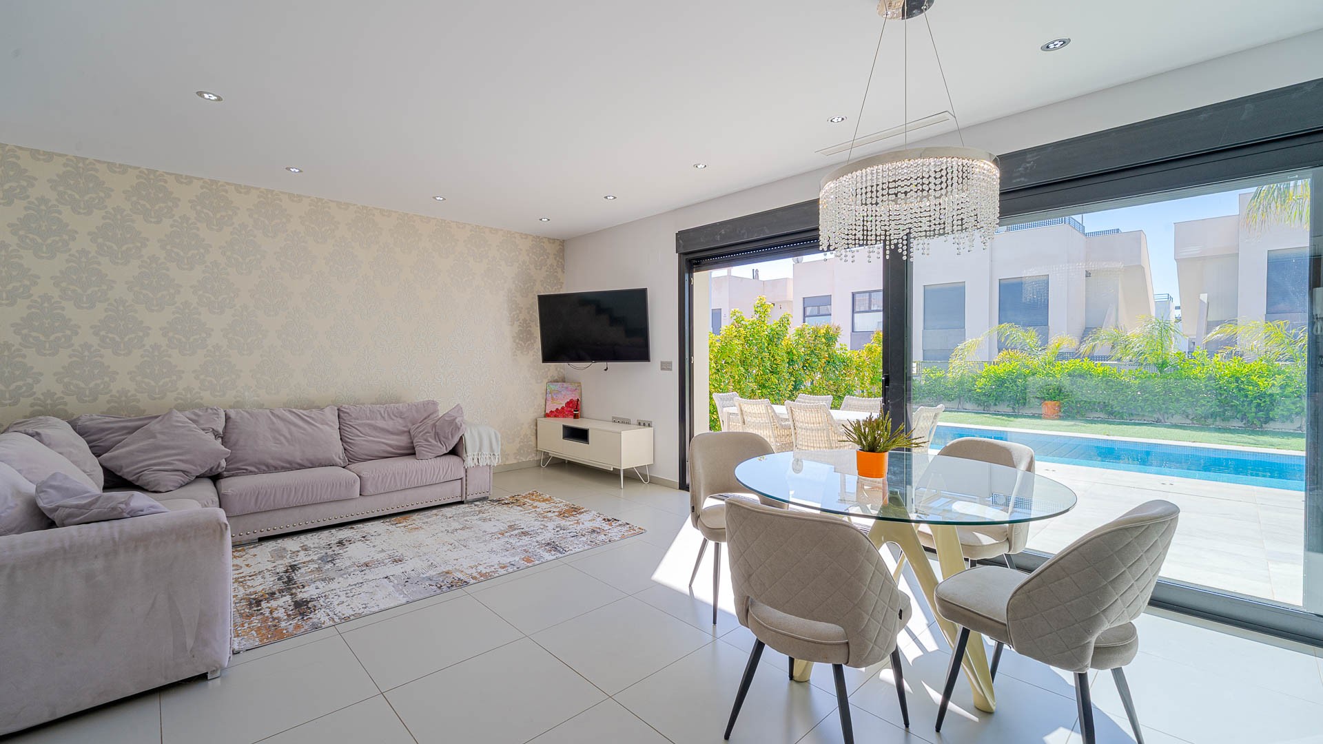 Chalet independiente en Ciudad Quesada 2