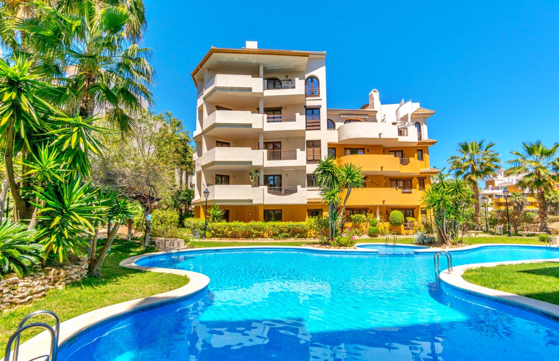 Appartement · Herverkoop - Punta Prima · Alicante · Spanje