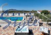 Resale - Finca Country Property - Crevillente