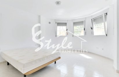 Resale - Villa - Pinar De Campoverde